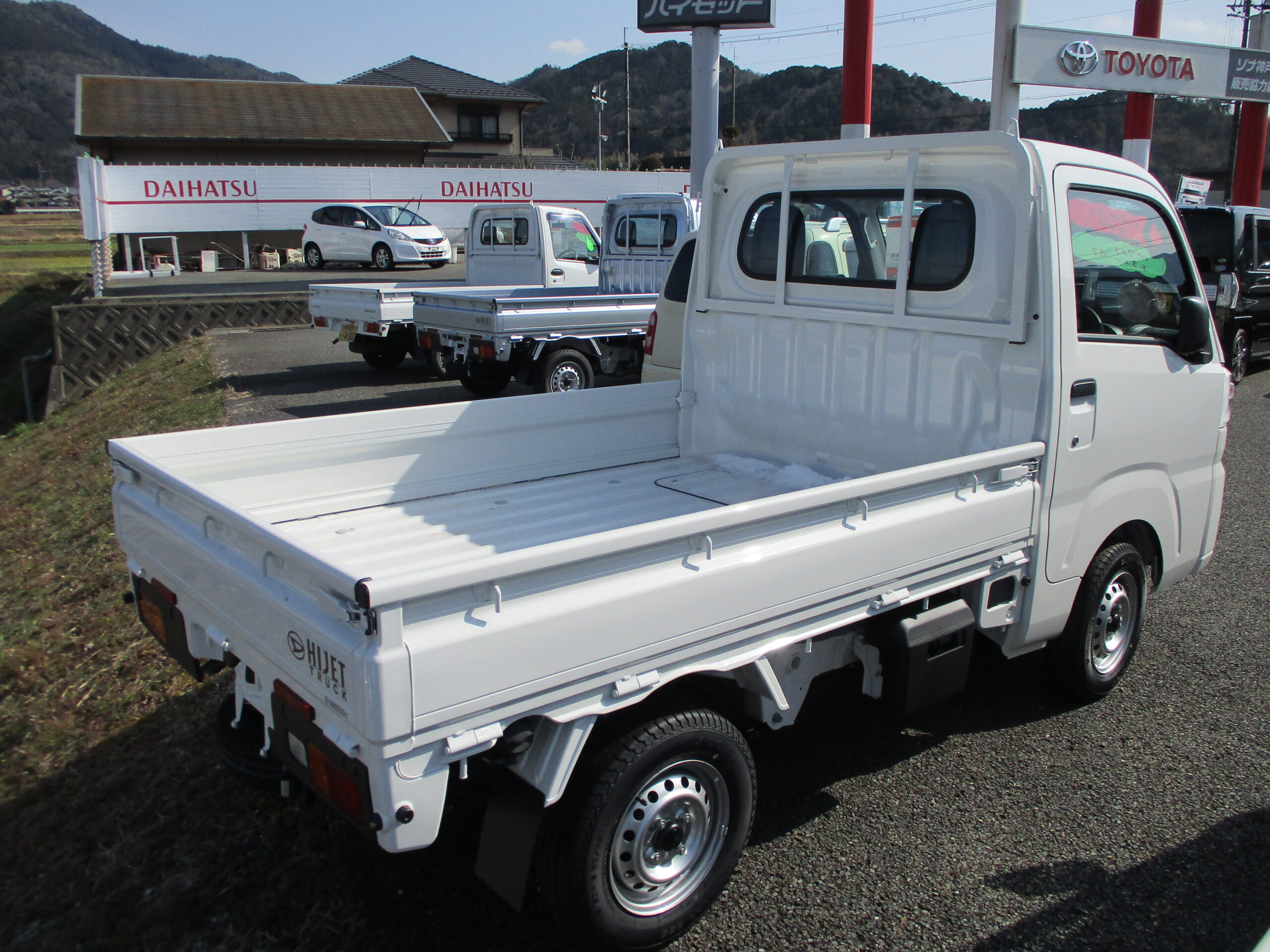 ダイハツ ハイゼットトラックスタンダード４ＷＤ 本体価格 112.8万円